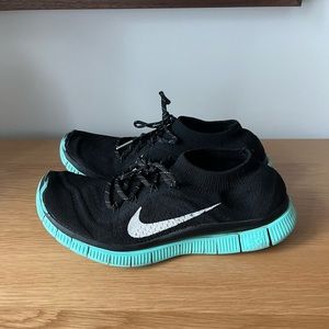 Nike Women Free 5.0 Flyknit Running Shoe